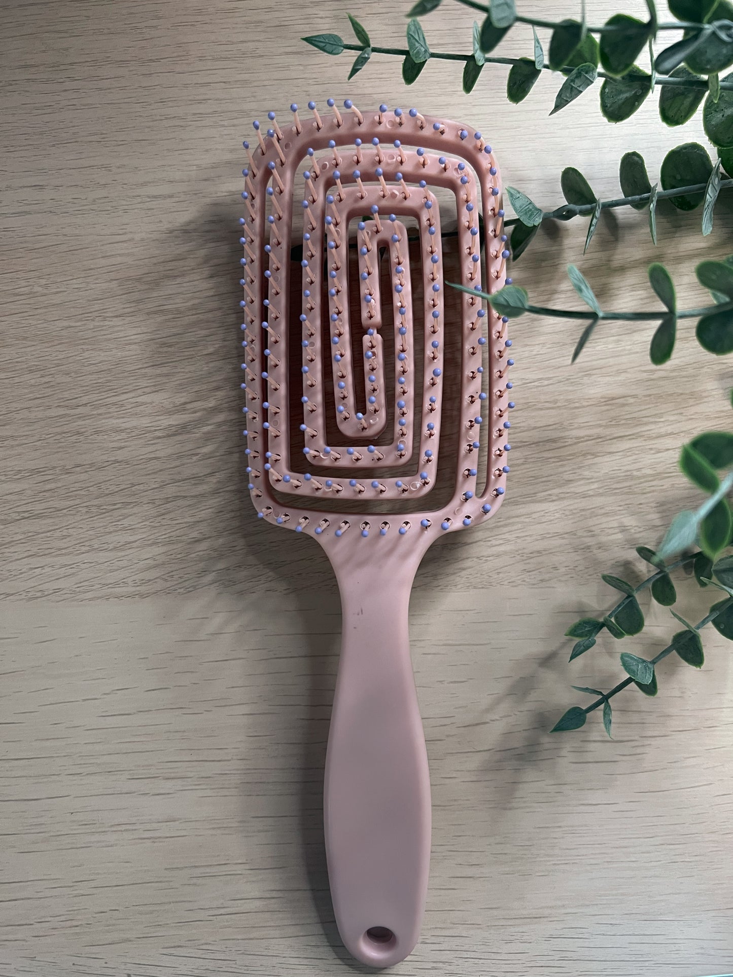 Große flexible Haarbürste