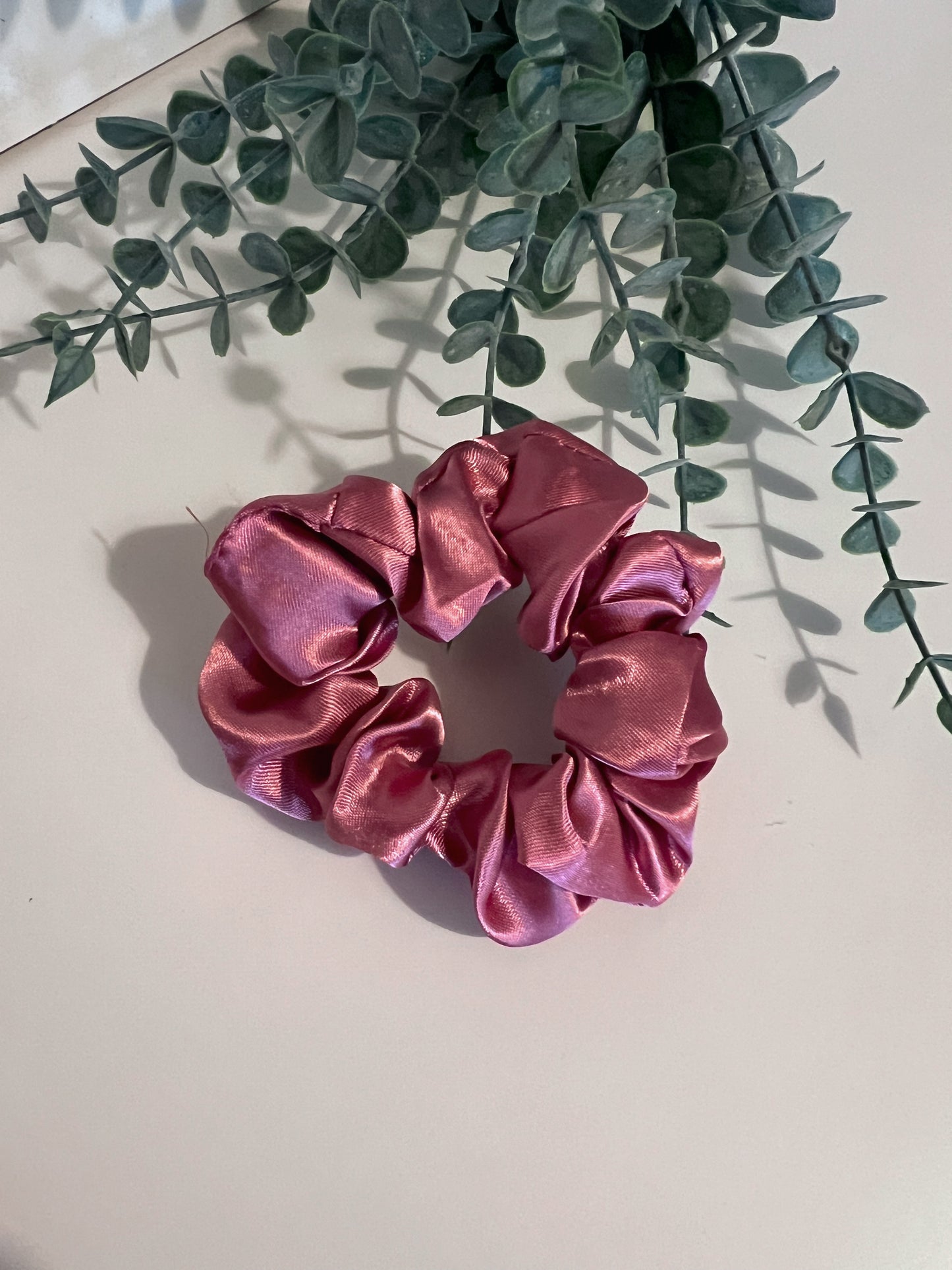 Satin-Scrunchie