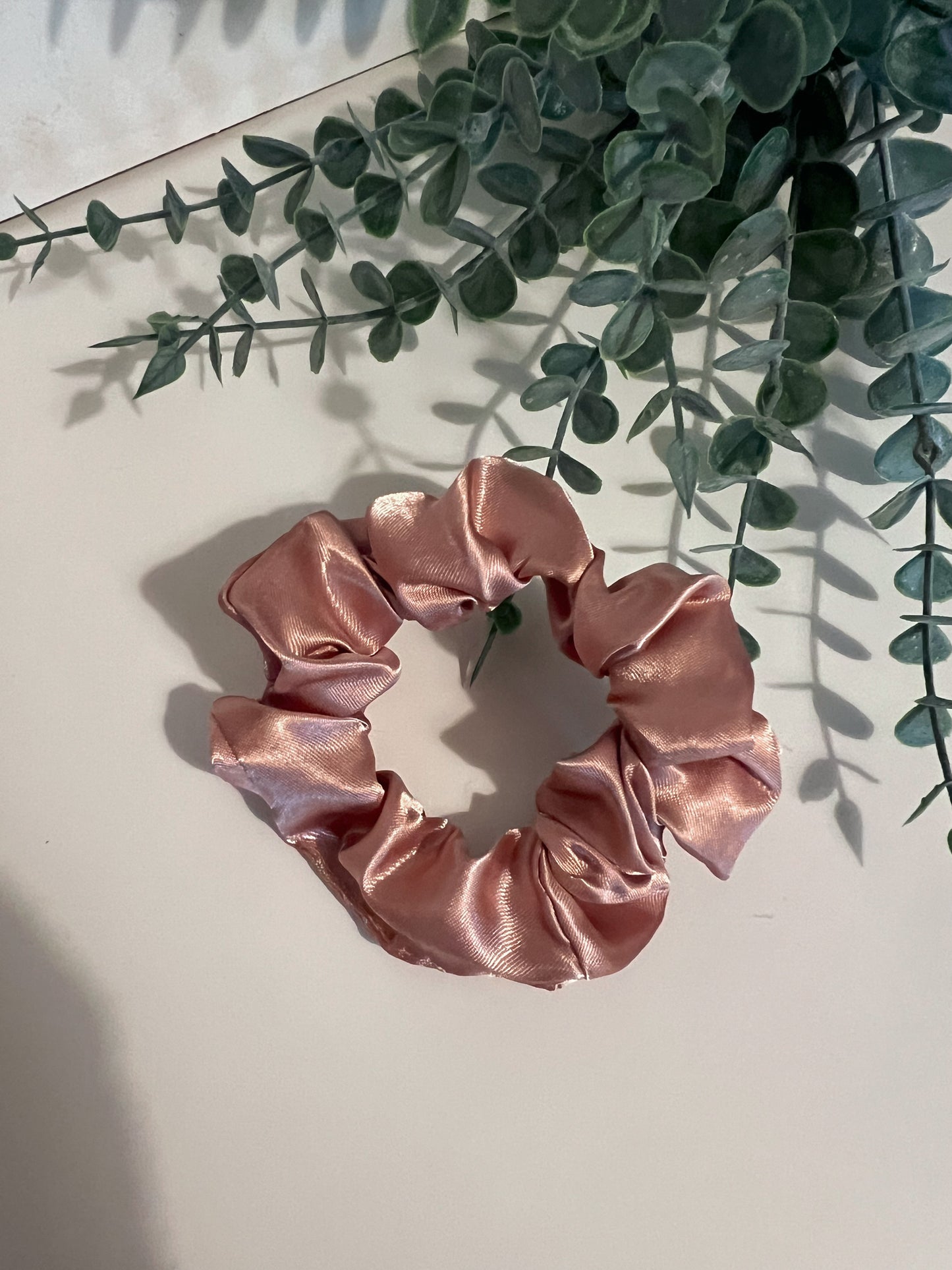 Satin-Scrunchie
